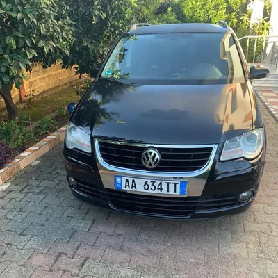 Volkswagen Touran 2009 në shitje