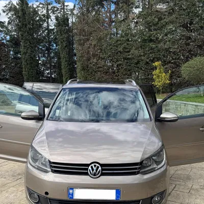Volkswagen Touran 2013 në shitje