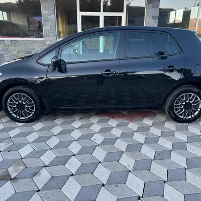 Toyota Auris 2008 në shitje