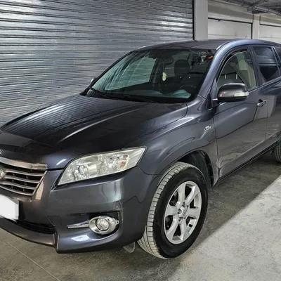Toyota RAV4 2012 në shitje