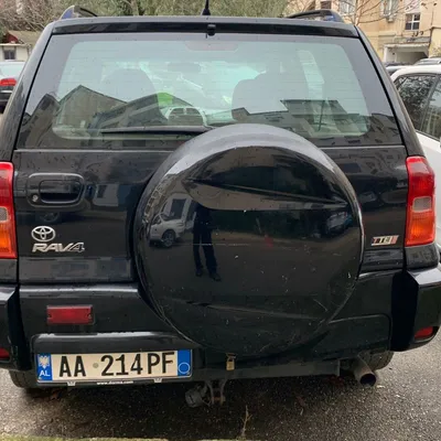 Toyota RAV4 2003 në shitje