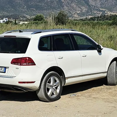 Volkswagen Touareg 2013 në shitje