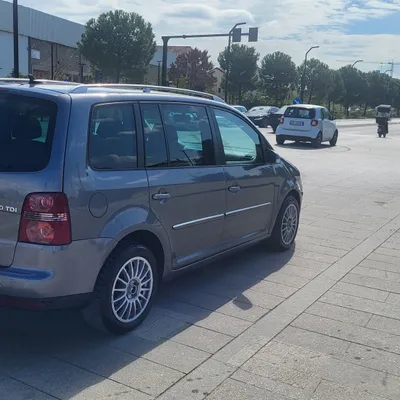 Volkswagen Touran 2007 në shitje