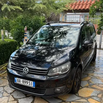 Volkswagen Touran 2011 në shitje