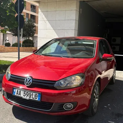 Volkswagen Golf 2011 në shitje