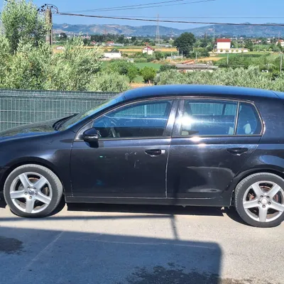 Volkswagen Golf 2012 në shitje
