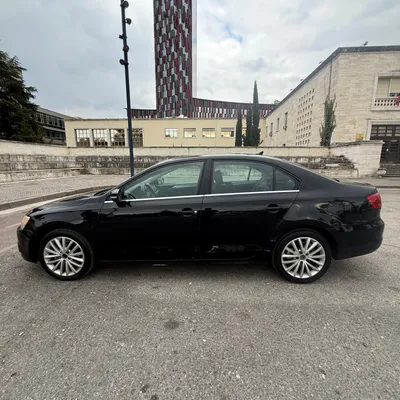 Volkswagen Passat 2012 në shitje