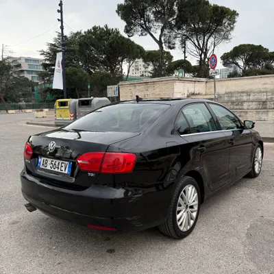 Volkswagen Passat 2012 në shitje