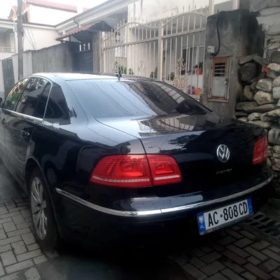 Volkswagen Phaeton 2012 në shitje