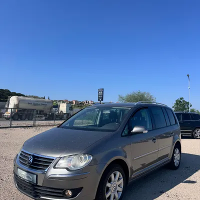 Volkswagen Touran 2007 në shitje