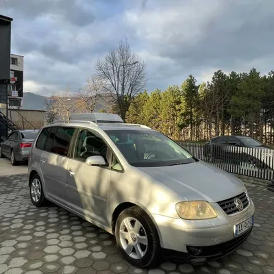 Volkswagen Touran 2005 në shitje