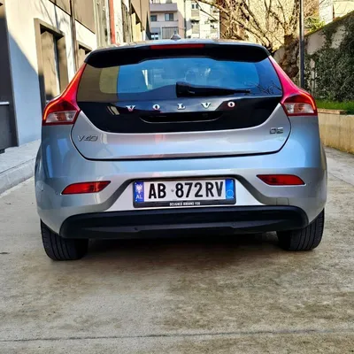 Volvo V40 2015 në shitje