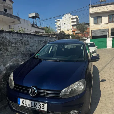 Volkswagen Golf 2009 në shitje