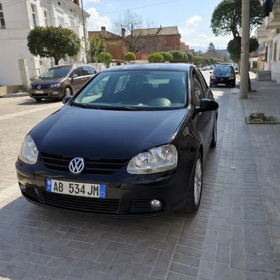 Volkswagen Golf 2008 në shitje