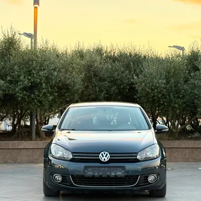 Volkswagen Golf 2010 në shitje