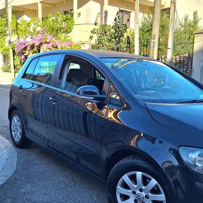 Volkswagen Golf 2008 në shitje