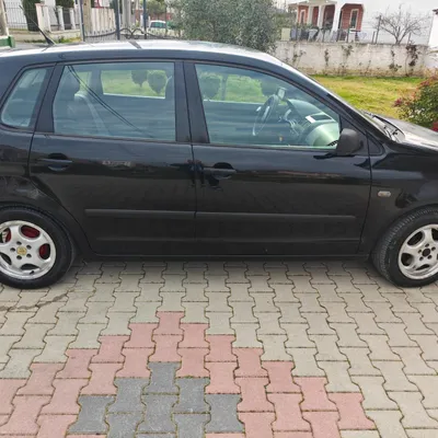 Volkswagen Polo 2002 në shitje