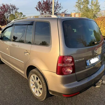 Volkswagen Touran 2008 në shitje