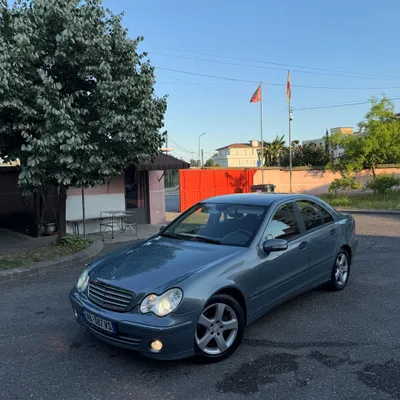 Mercedes-Benz C-class 2004 në shitje
