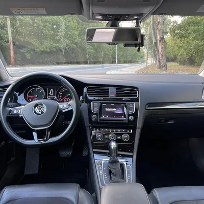 Volkswagen Golf 2013 në shitje