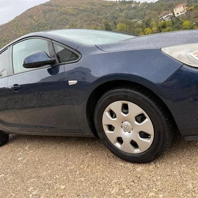Opel Astra 2010 në shitje