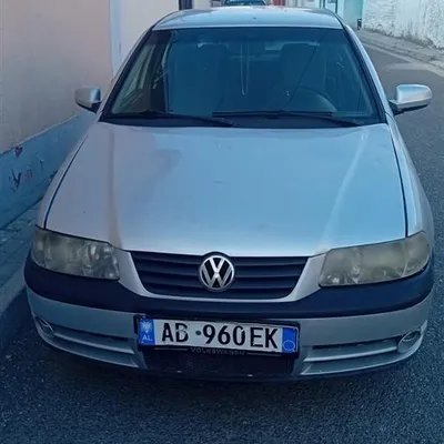 Volkswagen Golf 2005 në shitje