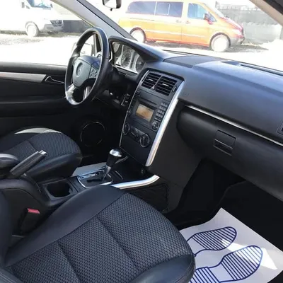 Mercedes-Benz B-class 2010 në shitje