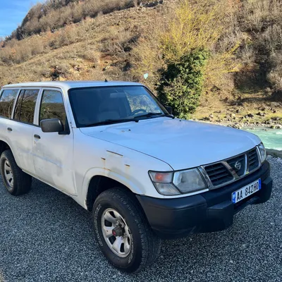 Nissan Patrol 2000 në shitje