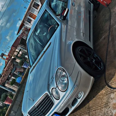 Mercedes-Benz E-class 2006 në shitje