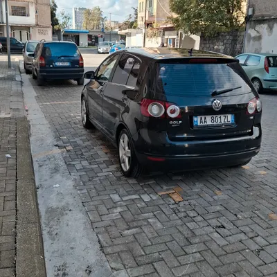 Volkswagen Golf 2005 në shitje