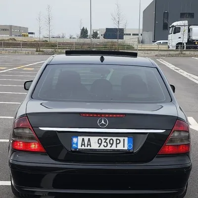 Mercedes-Benz E-class 2006 në shitje
