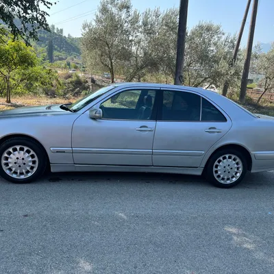 Mercedes-Benz E-class 2001 në shitje