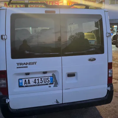Ford Transit 2012 në shitje