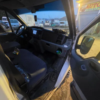 Ford Transit 2012 në shitje