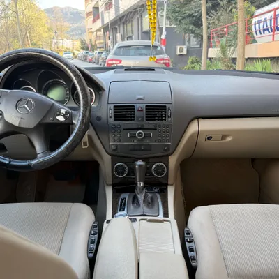 Mercedes-Benz C-class 2010 në shitje