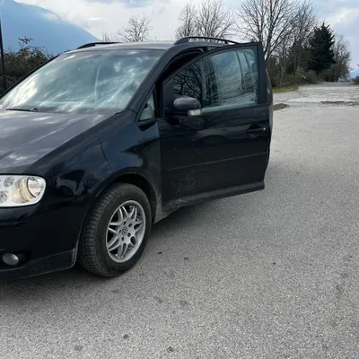 Volkswagen Touran 2006 në shitje