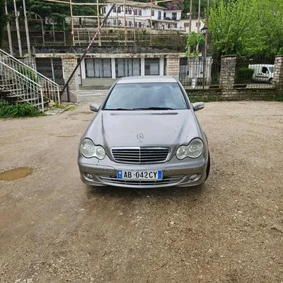 Mercedes-Benz C-class 2004 në shitje
