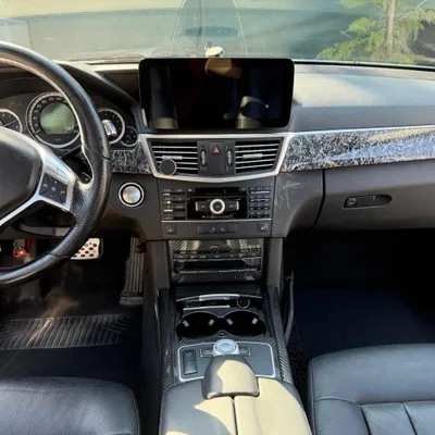 Mercedes-Benz E-class 2011 në shitje