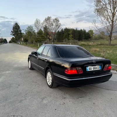 Mercedes-Benz E-class 2000 në shitje