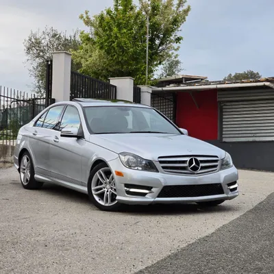 Mercedes-Benz E-class 2012 në shitje