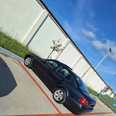 Mercedes-Benz E-class 2004 në shitje