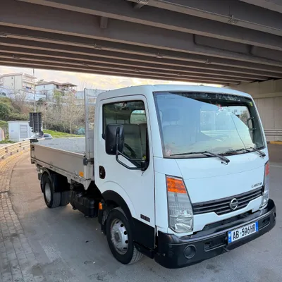 Nissan NP 300 Pick up 2009 në shitje