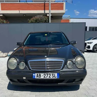 Mercedes-Benz E-class 2001 në shitje
