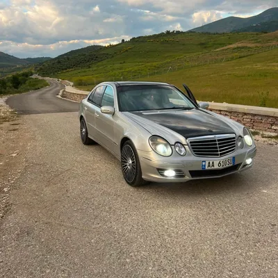 Mercedes-Benz E-class 2004 në shitje