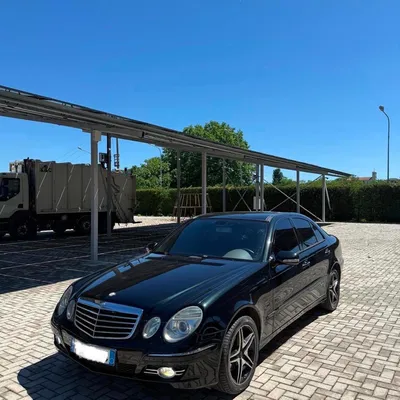 Mercedes-Benz E-class 2004 në shitje