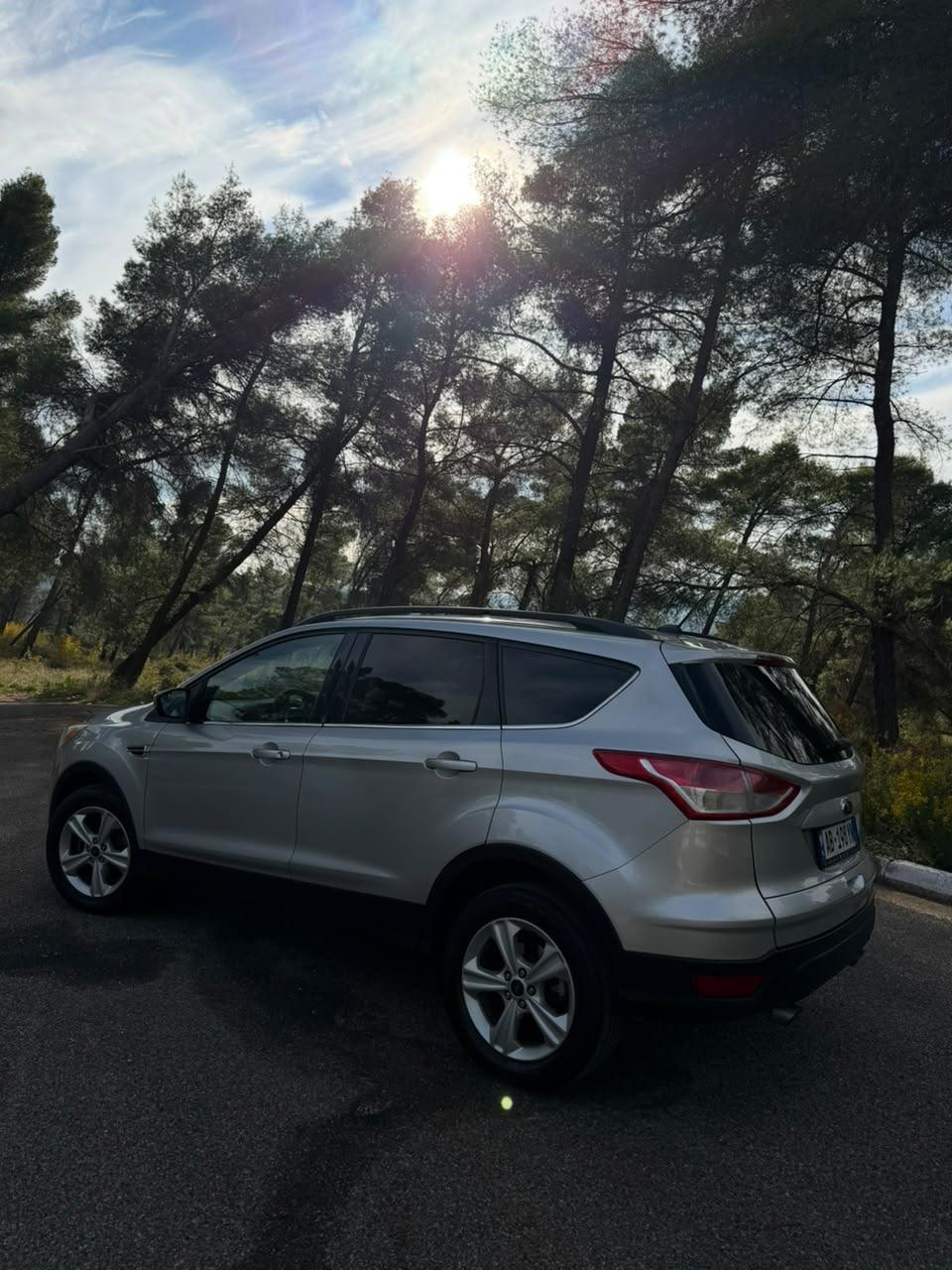 2016 Ford Escape thumbnail 2