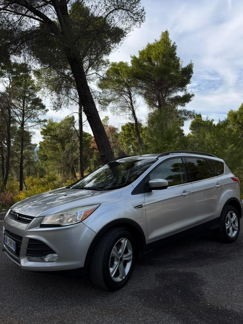 2016 Ford Escape thumbnail 3