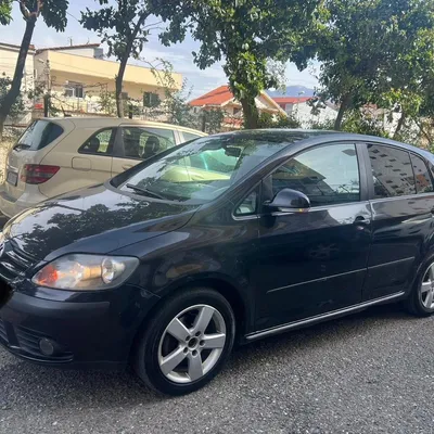Volkswagen Golf 2005 në shitje