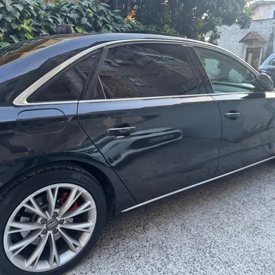 Audi A8 2011 në shitje