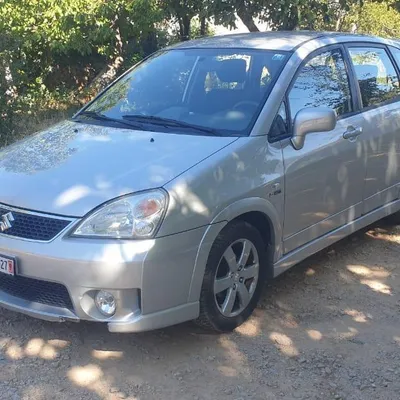 Suzuki Liana